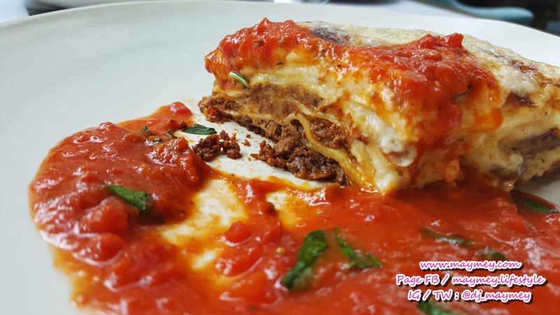 Lasagne al Forno Layers of pasta baked with slow cooked beef ragu