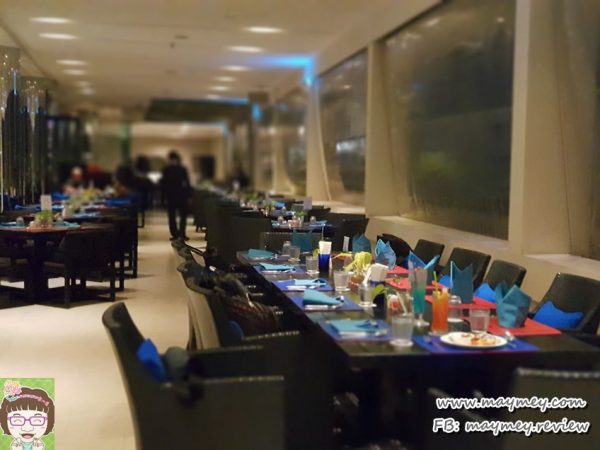 dinner-buffet-terrace72-Ramada-Plaza